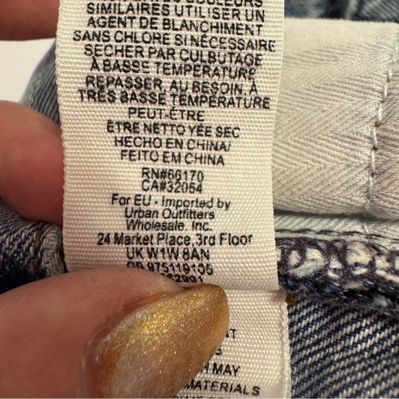 We The Free Butterfly Embroidered Denim Cutoff Shorts Size 26 - Picture 9 of 12